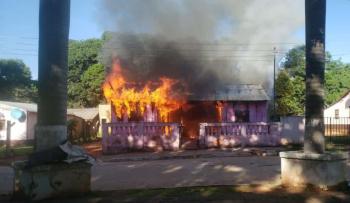 San Pedro: Voraz incendio consumió totalmente una vivienda